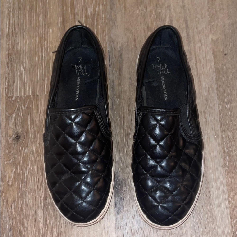 Time and Tru Men's Black Quilted Slip-On Loafers